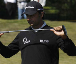 Randhawa, Chowrasia make the cut, Bhullar misses it