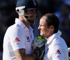 Kevin Pietersen to meet Andy Flower on Saturday