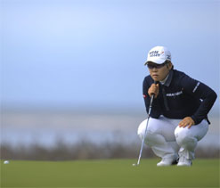 Women’s British Open: Jiyai Shin in lead after second round