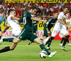 Trochowski strikes to heap misery on Real Madrid