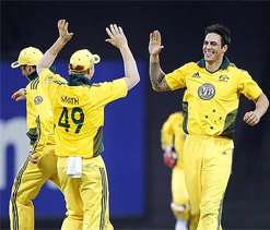 Clarke delighted to have fast bowlers Johnson, Bollinger back in form