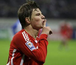 Arshavin out of Arsenal`s Champions League squad 