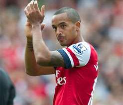 Theo Walcott must sign new Arsenal deal or risk being sold: Arsene Wenger