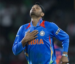 Harbhajan dedicates MoM award to his mother and close friends