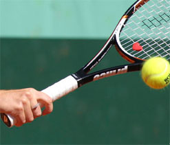 Sanam puts up brave fight against Davydenko