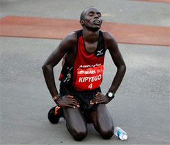 Delhi`s humid weather takes its toll on Half Marathon athletes