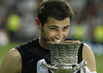 Casillas, Xavi win Prince of Asturias award