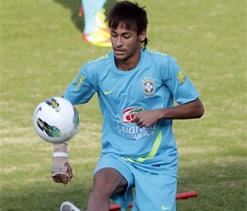 Manchester United & Santos dismiss Neymar links