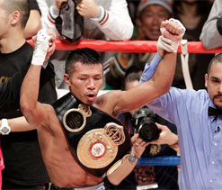 Japanese boxer wins WBA super featherweight title