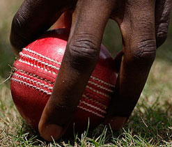 Former Test cricketer Surti dead