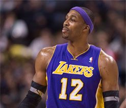 Dwight Howard ejected in Lakers loss to Raptors