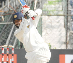 Mumbai start favourites against Saurashtra in final