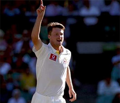Bird’s brilliant start to Test career could cost experienced Hilfenhaus Ashes spot