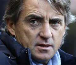Mancini plays down clash with Balotelli