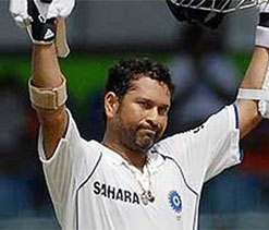 Ranji Trophy 2013: Tendulkar scores ton as Mumbai reach 272/3 on Day 1