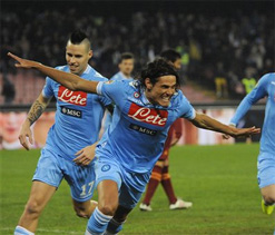 Napoli 4-1 Roma: Cavani hat-trick sinks sorry Giallorossi