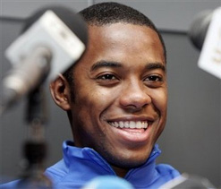 Robinho to stay with AC Milan