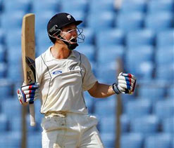 Watling says Kiwi partnership with Boult `necessity` on flat Bangladesh wicket