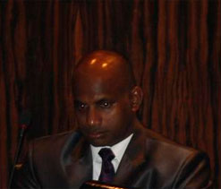 Sanath Jayasuriya`s wife files for divorce