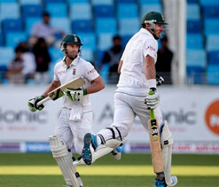 2nd Test, Day 3: Pakistan face huge defeat after South Africa charge
