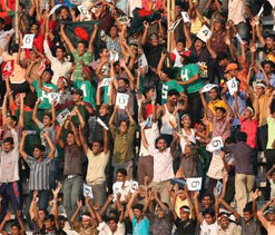 Taunting spectators ejected from Pak-SA 2nd Test