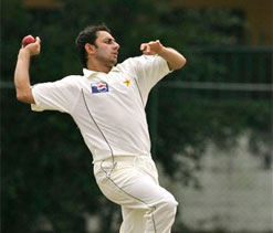 Ajmal officially reprimanded by ICC for using `abusive language, gestures`
