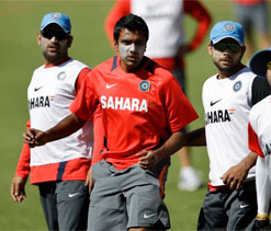 India vs Australia: Enormous pressure on MS Dhoni and his boys