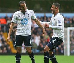 England star Walker signs new deal at Spurs