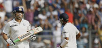 Tendulkar enthralls with innings to remember in farewell Test