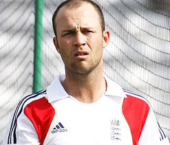 Jonathan Trott says has `ironed out` technical `flaws` ahead of winter Ashes