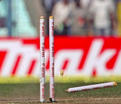 Maharashtra dismiss Himachal for 228