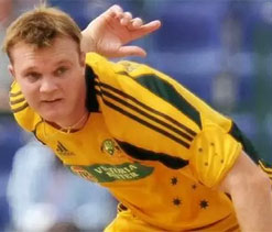 Bollinger, Coulter-Nile named as standby Oz bowlers for third Ashes Test in Perth