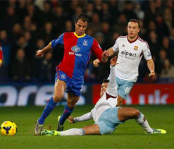 Shot-shy Chamakh heads Palace to win on Pulis home debut