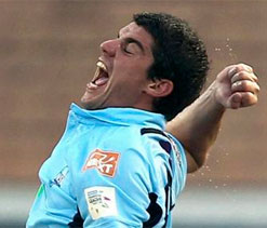 Moises Henriques happy with bowling show