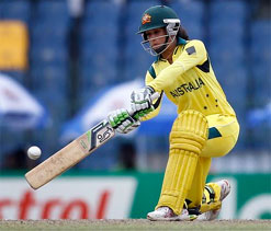Indian-origin Oz cricket star Lisa Sthalekar set to hang up boots