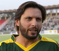 Shahid Afridi wins back his place in Pakistan One-day squad