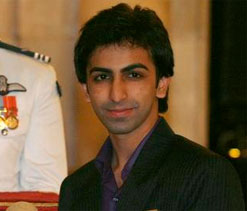 Pankaj Advani, Aditya Mehta to play in Snooker Masters 2013