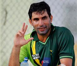 Misbah says South Africa``s ``bouncy pitches`` toughest challenge for batsmen
