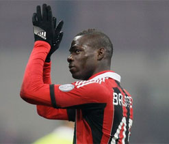 Mario Balotelli urges former club Man City to stick with ‘admirable’ Mancini