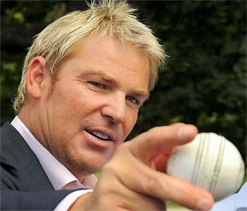 Shane Warne gives Australian team management a pep talk