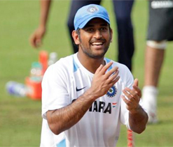 India, Australia teams arrive for 2nd Test