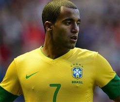 Lucas Moura keen to cement Brazil spot