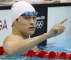 Olympic champ reprimanded for breaking rules