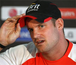 Andrew Strauss gets MCC top honour