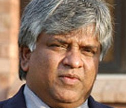 Ranatunga hails Sri Lanka women`s cricketers