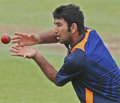 Cheteshwar Pujara is fit for third Test, says Shikhar Dhawan