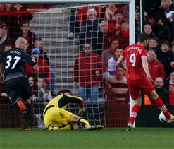 Southampton smash Liverpool 3-1