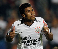 Injured Paulinho out of Brazil friendlies