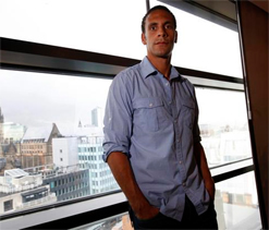 Harry Styles starts bro-mance with Rio Ferdinand