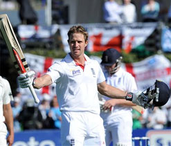 Scoring consecutive tons in front of father was a special moment, says Nick Compton